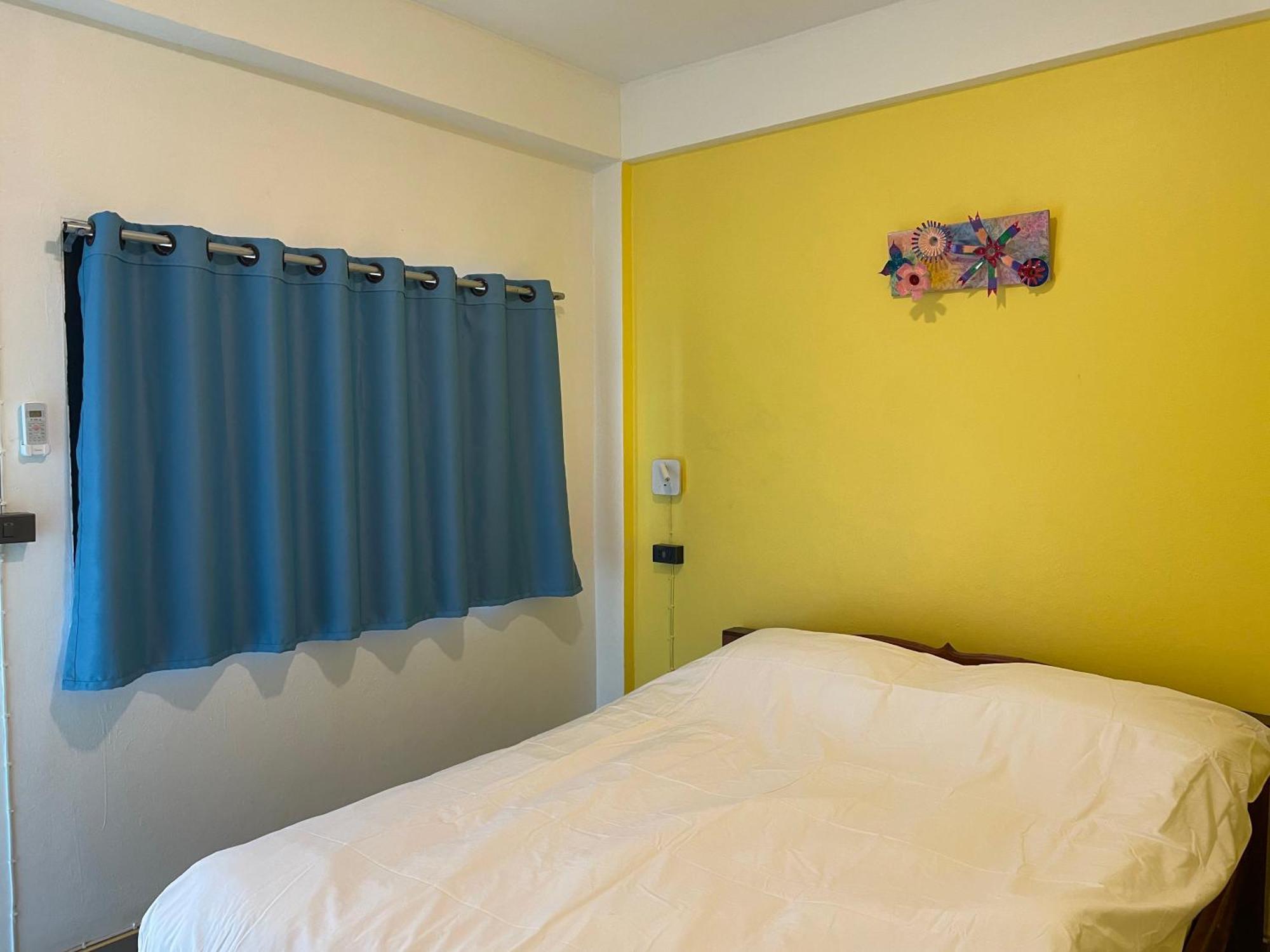 Revolution Chiang Mai - Old Town Hostel Luaran gambar